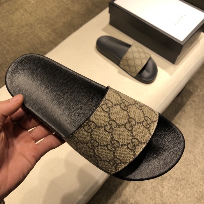 Gucci Slippers 38