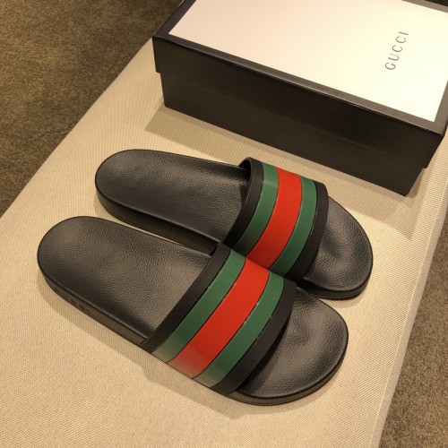 Gucci Slippers 34