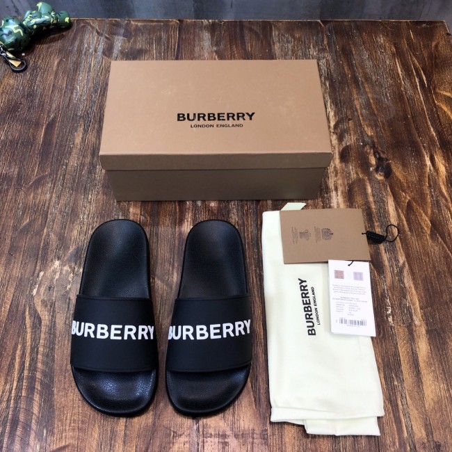 Burberry Slipper 3