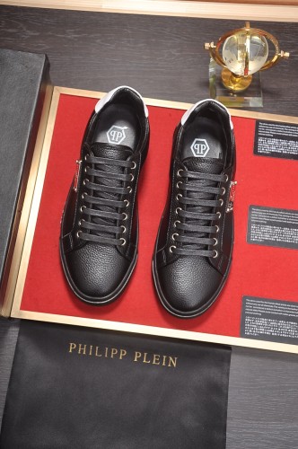 Philipp Plein Low Top Sneakers 21