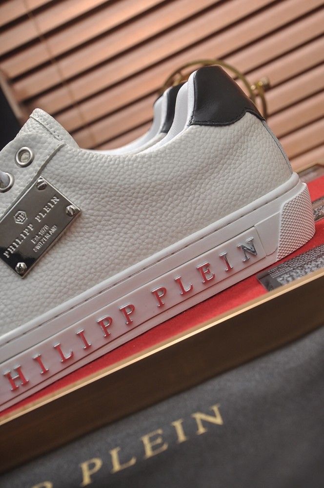 Philipp Plein Low Top Sneakers 23