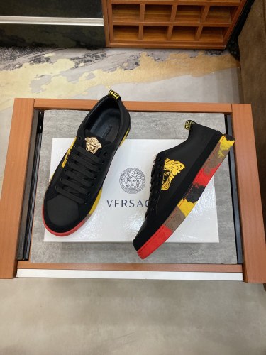 Versace Greca Sneaker 16