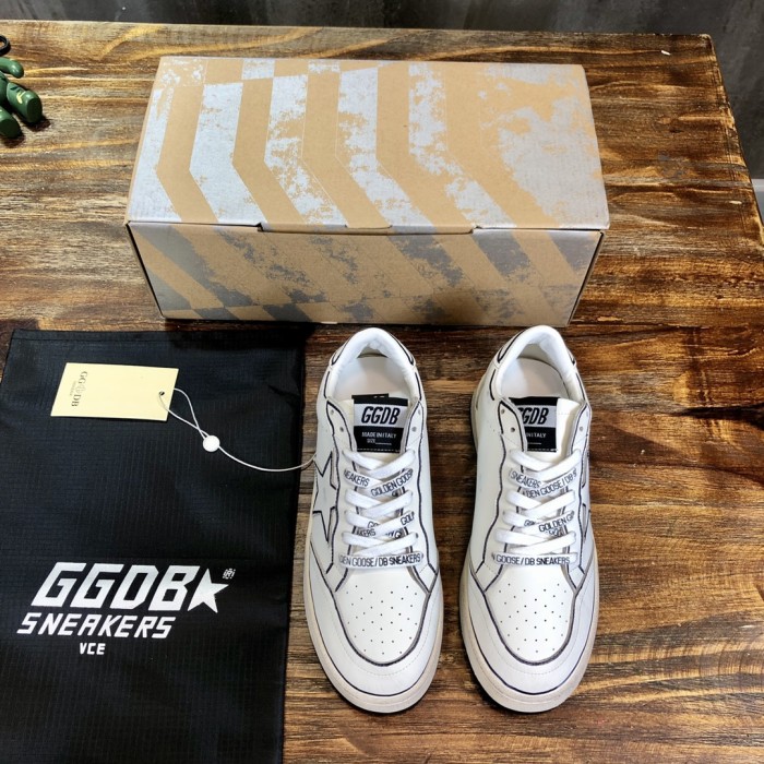 Golden Goose Superstar distressed-finish sneakers 15