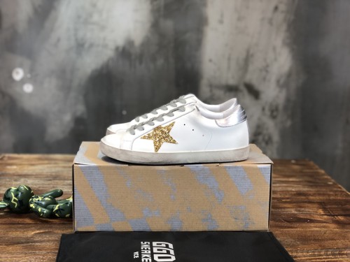 Golden Goose Superstar distressed-finish sneakers 10