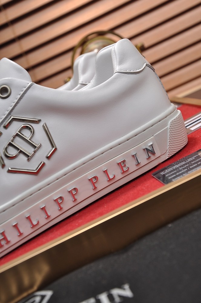 Philipp Plein Low Top Sneakers 34