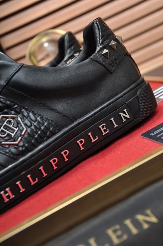 Philipp Plein Low Top Sneakers 2