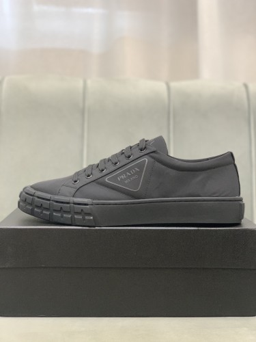 Prada Wheel Cassetta sneaker 6