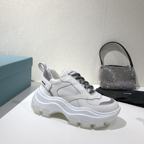 Prada Low Top sneaker 51