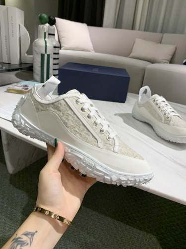 Dior B28 Low-Top Oblique Jacquard and Rubber Sneaker 9