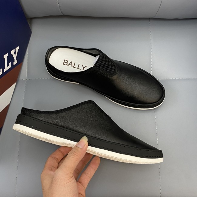 Bally Low Top Sneaker 11