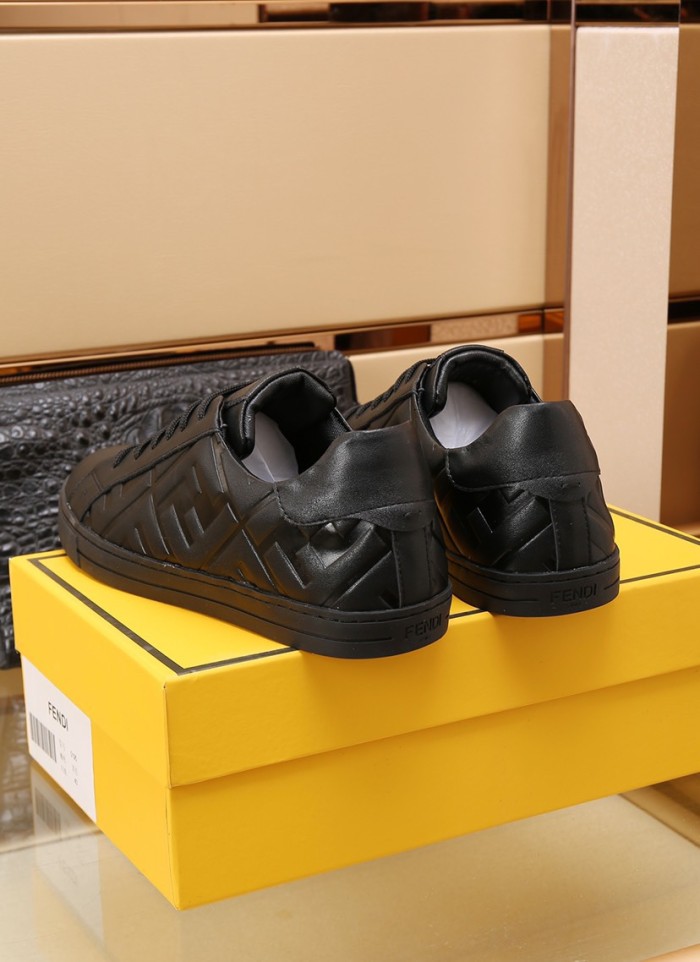 Fendi Low Top Sneakers 10