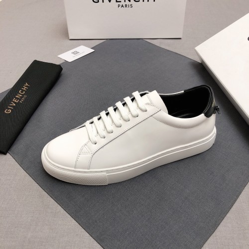 Givenchy Urban Street Logo-print Leather Sneakers 37
