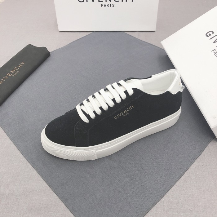 Givenchy Urban Street Logo-print Leather Sneakers 25