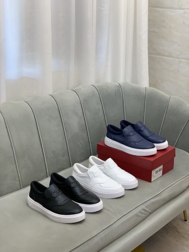 Salvatore Ferragamo Gancini Sneaker 1