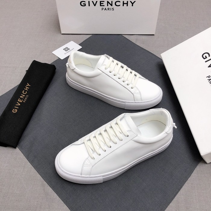 Givenchy Urban Street Logo-print Leather Sneakers 33