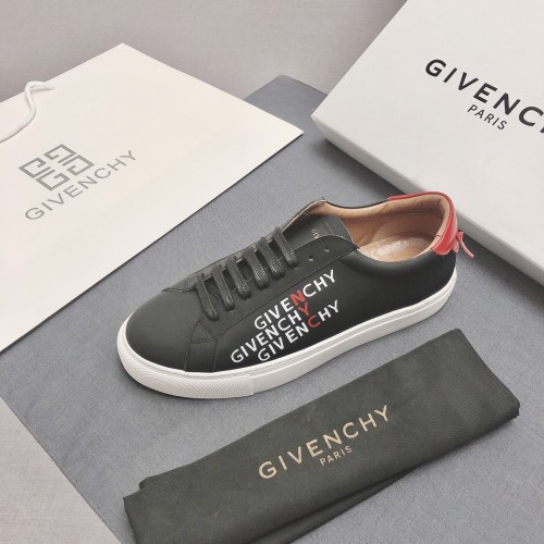 Givenchy Urban Street Logo-print Leather Sneakers 45