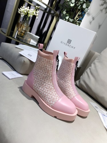 Givenchy Boots 15