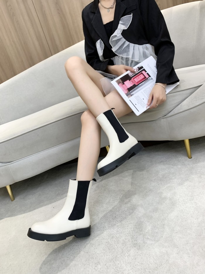 Givenchy Boots 25