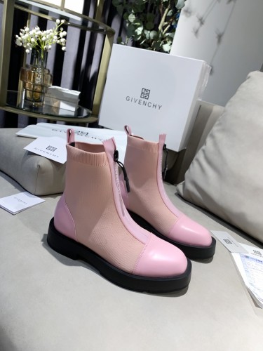 Givenchy Boots 17