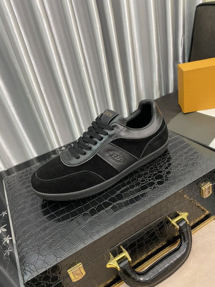 TOD'S Tabs Sneaker 1