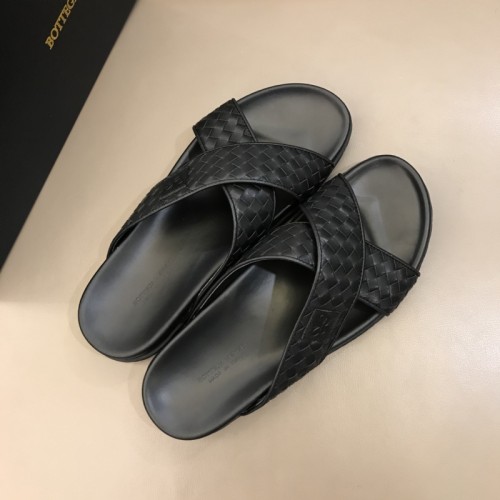 Bottega Veneta Slides 3