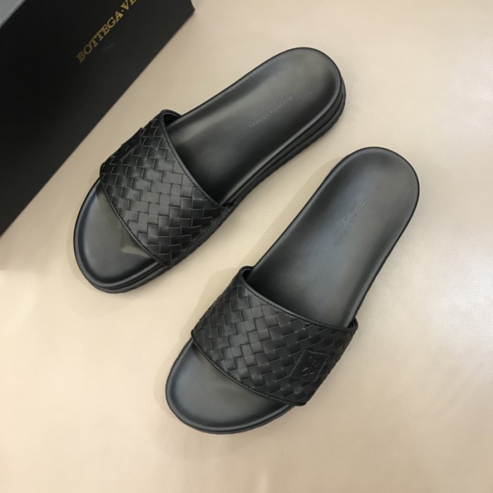 Bottega Veneta Slides 5