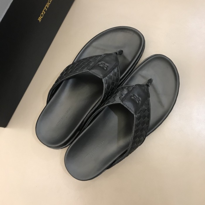 Bottega Veneta Slides 4