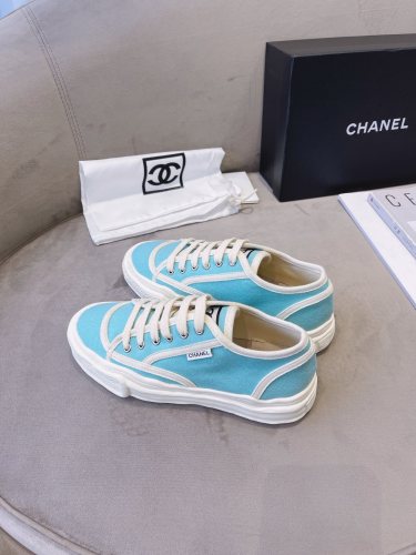 Chanel Flat canvas Sneaker 13