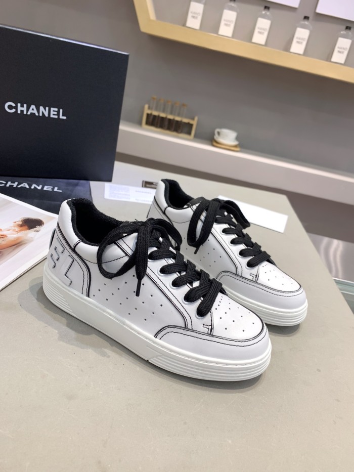 Chanel Low Top Sneaker 52