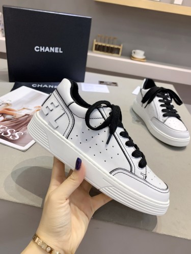 Chanel Low Top Sneaker 52