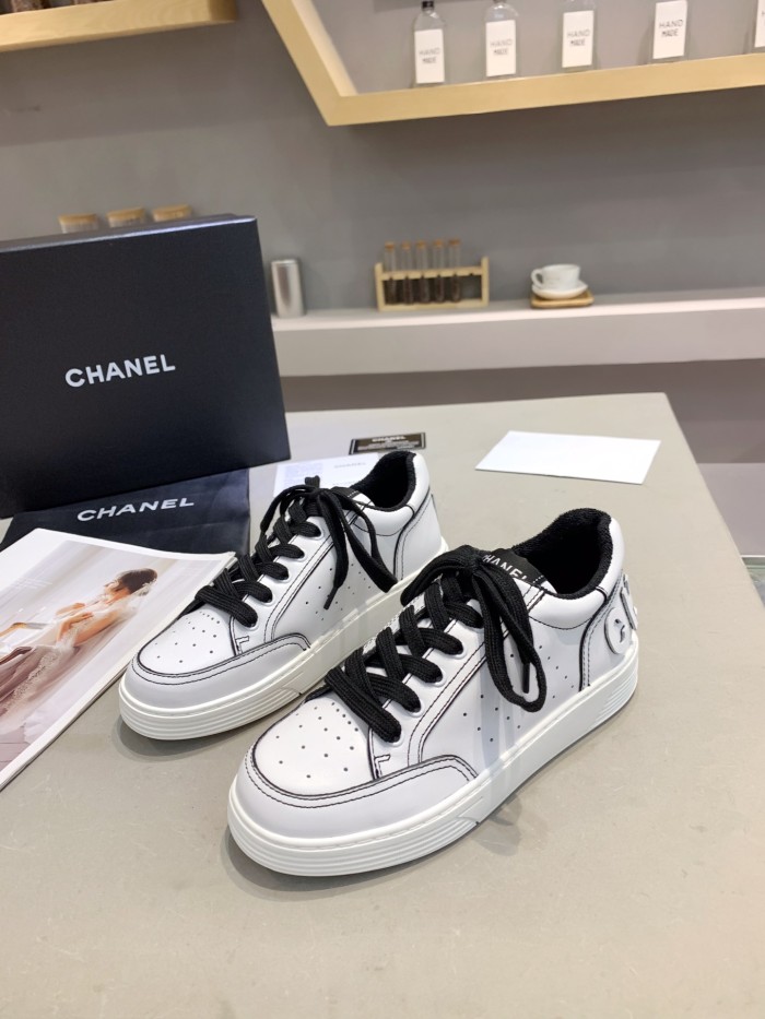 Chanel Low Top Sneaker 52