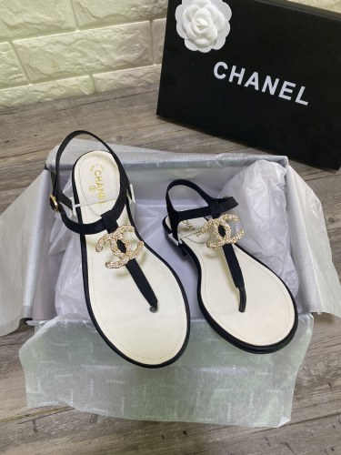 Chanel Slides 45