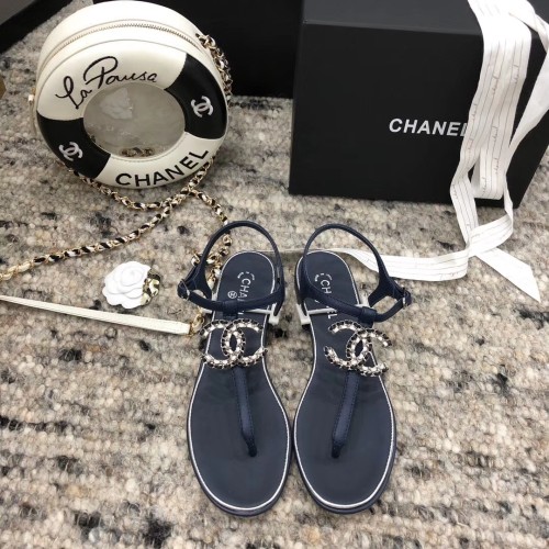 Chanel Slides 40