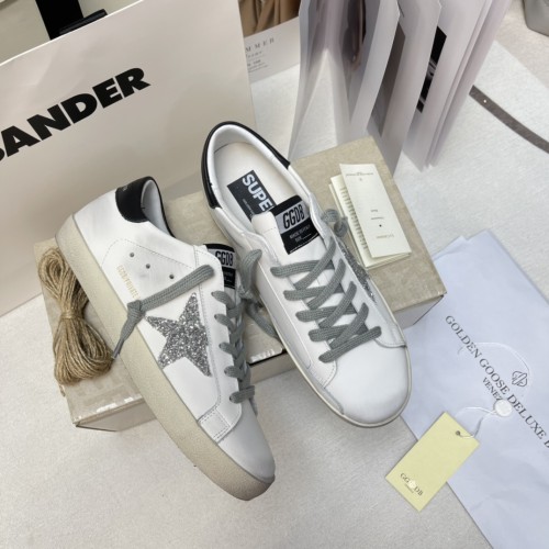 Golden Goose Superstar distressed-finish sneakers 28