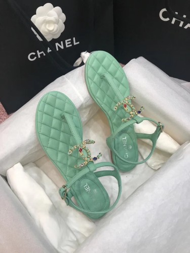 Chanel Slides 47