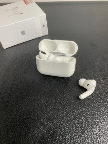 Apple AirPodsPro 3