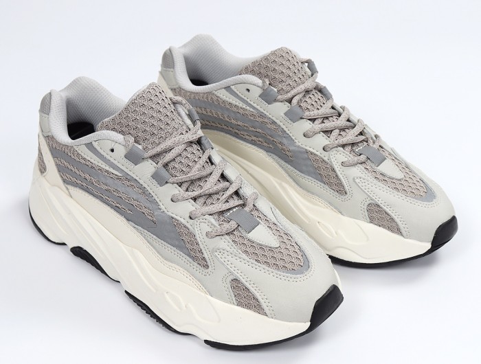 adidas Yeezy Boost 700 V2 Static (2018/2022)