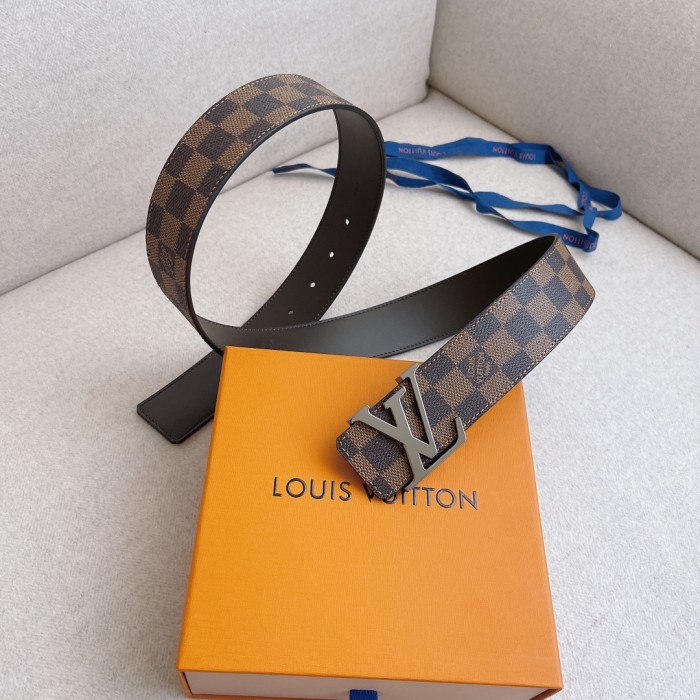 Louis Vuitton Belt 1 (width 4cm)