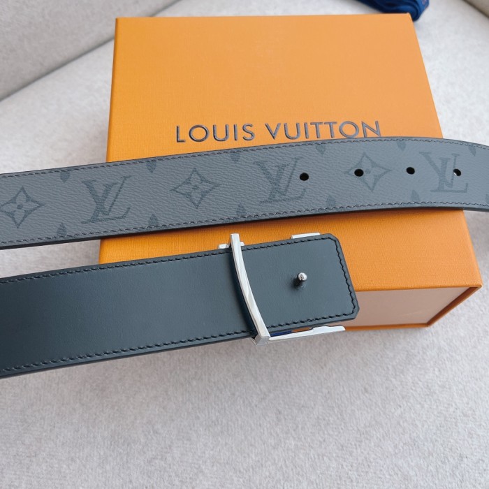 Louis Vuitton Belt 1 (width 4cm)