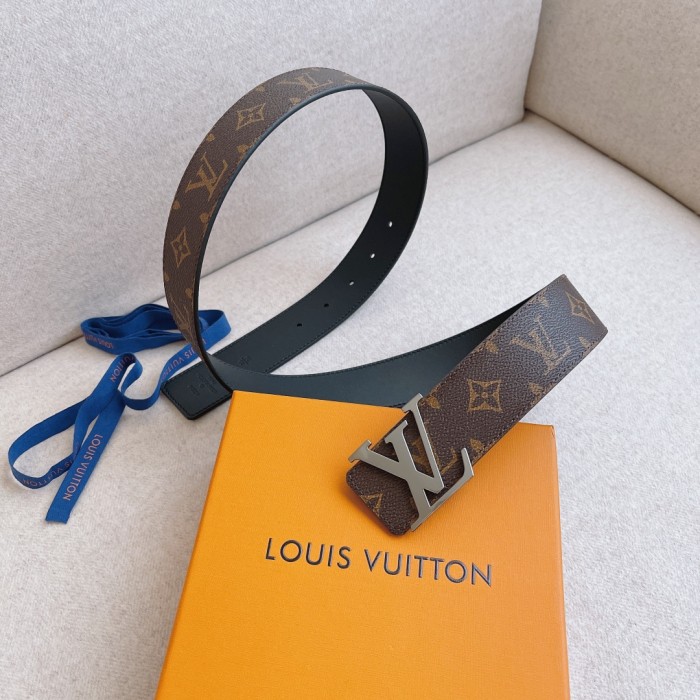 Louis Vuitton Belt 1 (width 4cm)