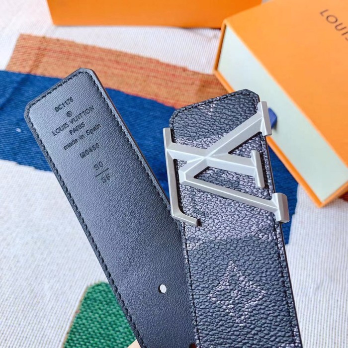 Louis Vuitton Belt 2 (width 4cm)