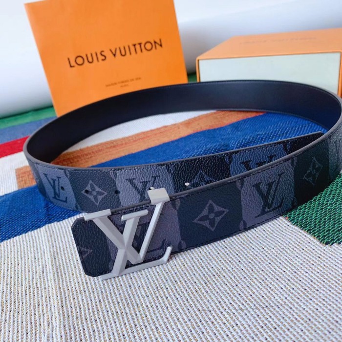 Louis Vuitton Belt 2 (width 4cm)