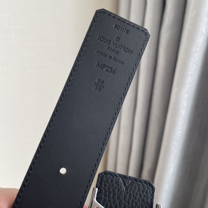 Louis Vuitton Belt 6 (width 4cm)