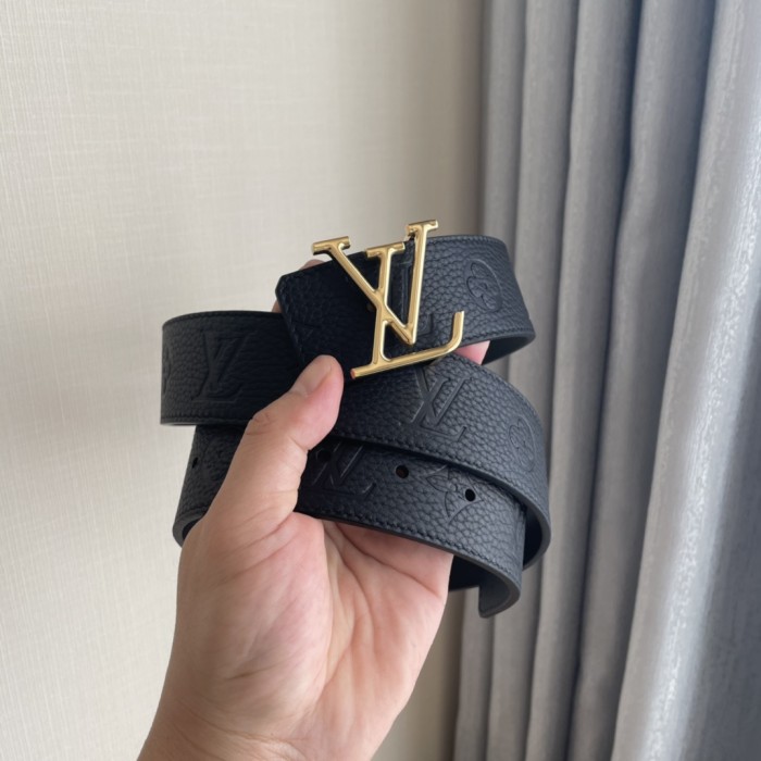 Louis Vuitton Belt 6 (width 4cm)