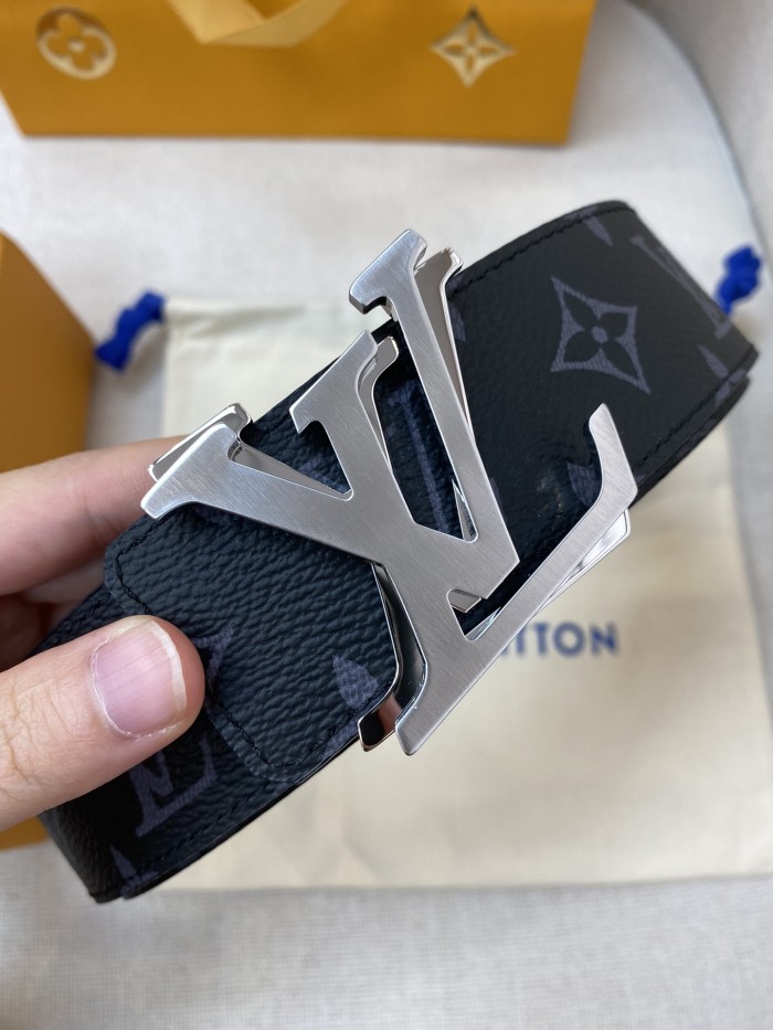 Louis Vuitton Belt 5 (width 4cm)