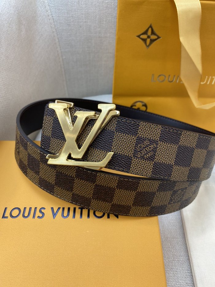 Louis Vuitton Belt 5 (width 4cm)
