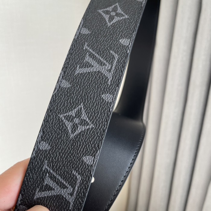 Louis Vuitton Belt 8 (width 4cm)