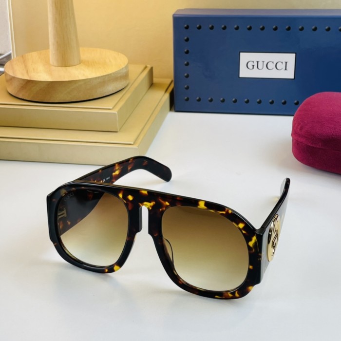 Sunglasses Gucci GG0152S