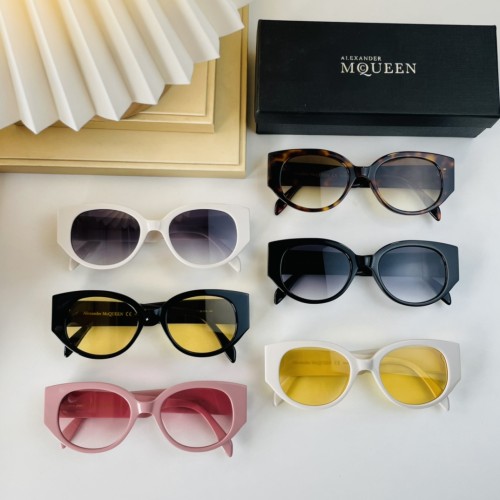 Sunglasses Alexander McQueen 0328s