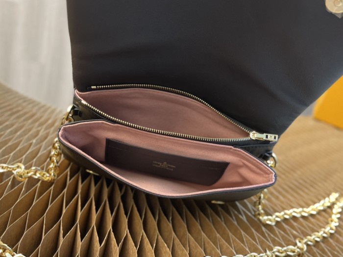 Handbag Louis Vuitton Pochette Coussin Monogram M80744 size 20 x 14 x 8cm